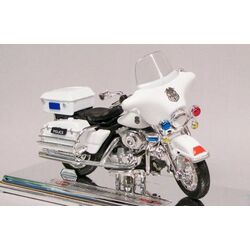 Модель мотоцикла Harley-Davidson FLHTPI Electra Glide Police 1:18