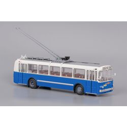 Троллейбус ЗиУ-5