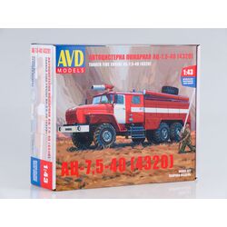 Сборная модель  Пожарная цистерна АЦ-7,5-40 (4320)(КИТ)
