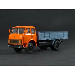 МАЗ-5335 бортовой Легендарные грузовики СССР №20