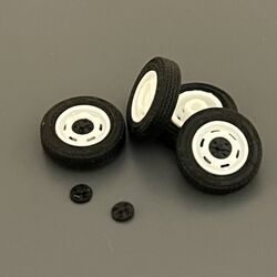 Диски для ВАЗ 2108, 2109, 21099 с черными колпачками  и резиной БЛ-85