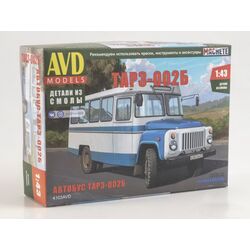 Сборная модель Автобус ТАРЗ-002Б