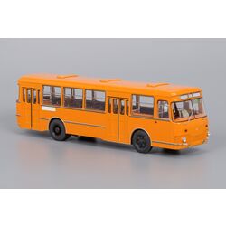 Масштабная модель автобуса ЛИАЗ-677М с запасным колесом (1:43)
