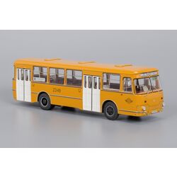 Масштабная модель автобуса ЛИАЗ-677М с номерами и маршрутом (1:43)