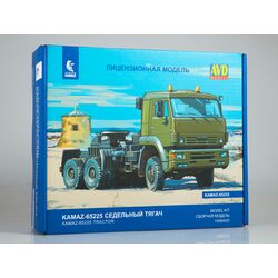 Сборная модель КАМАЗ-65225 седельный тягач(КИТ)